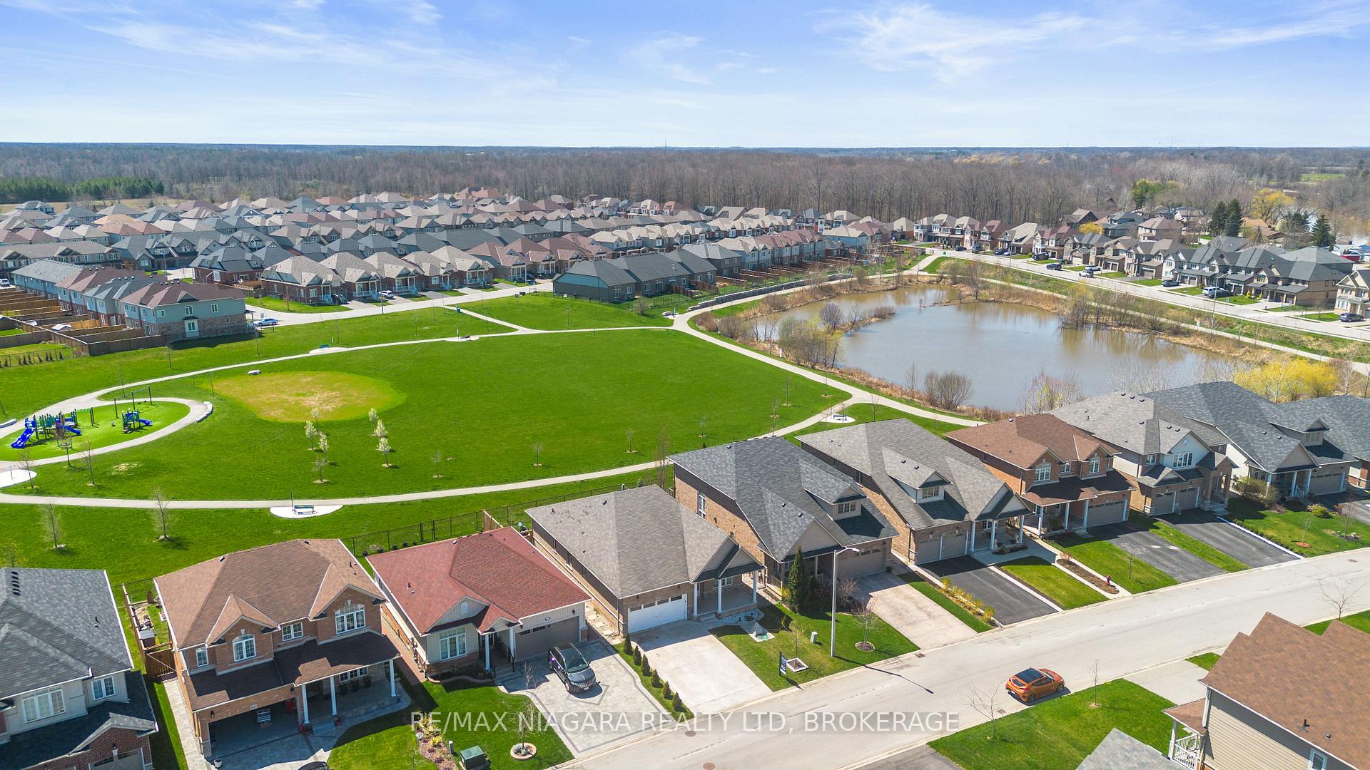 4432 Cinnamon Grove, Niagara Falls, ON L2G 0A4