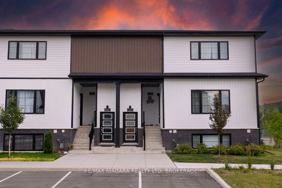 #211 - 4263 Fourth Avenue, Niagara Falls, ON L2E 0C2