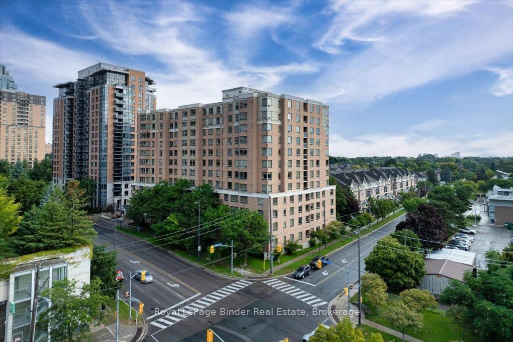 3 Bedrooms Condo at 88 Grandview,  Toronto For sale
