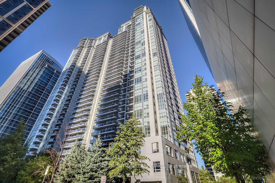 4978 Yonge