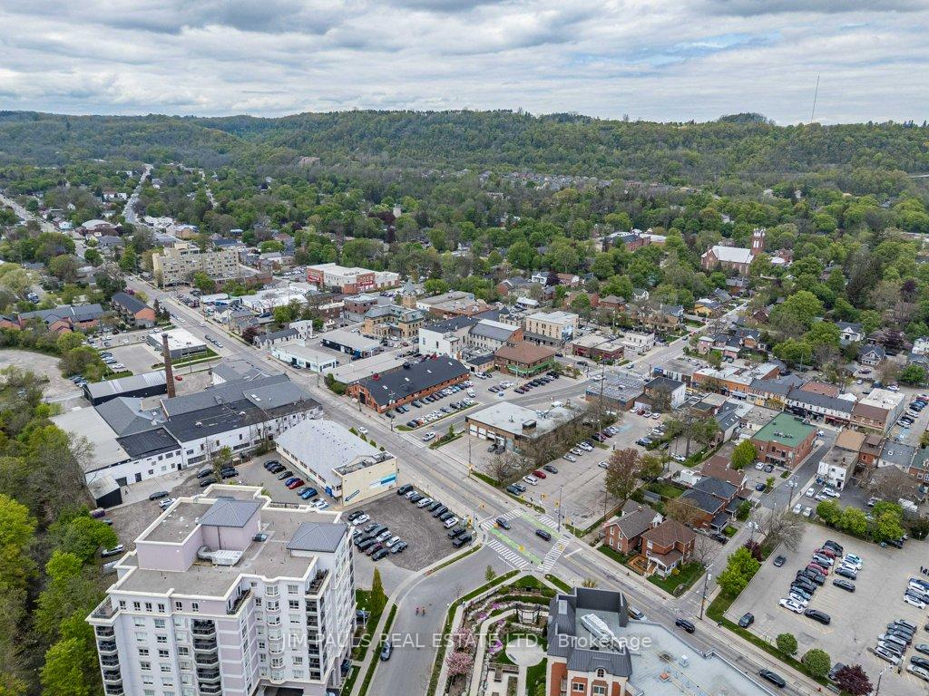 2 Bedrooms Condo at 77 Governors, Hamilton For sale