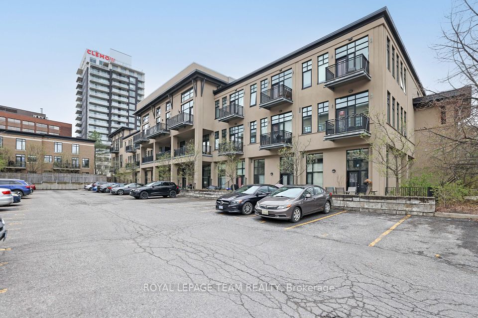 #203 - 300 Powell Avenue, DowsLakeCivicHospitalandArea, ON K1S 5T3