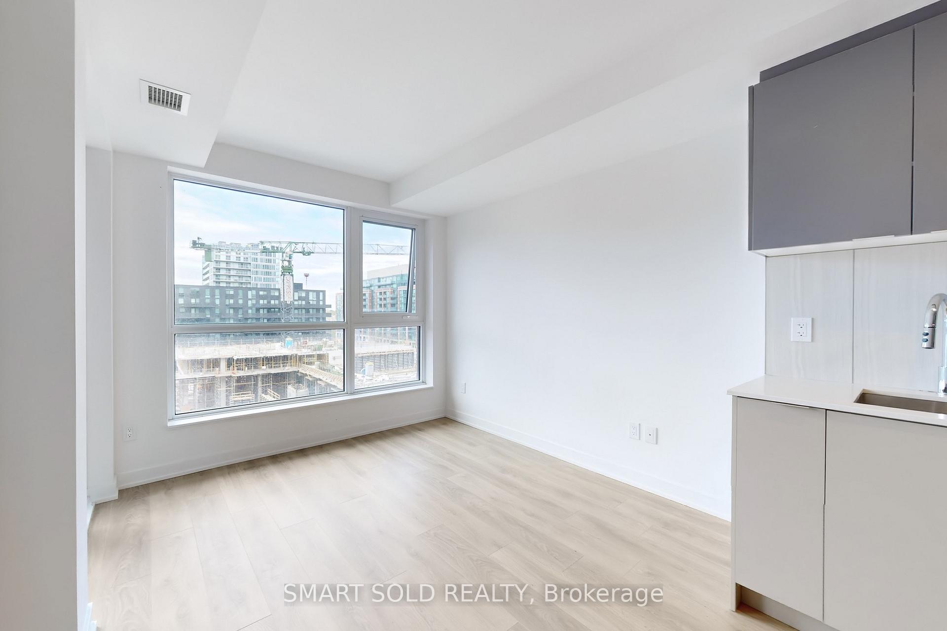 3 Bedrooms Condo at 8 Tippett, Toronto For sale
