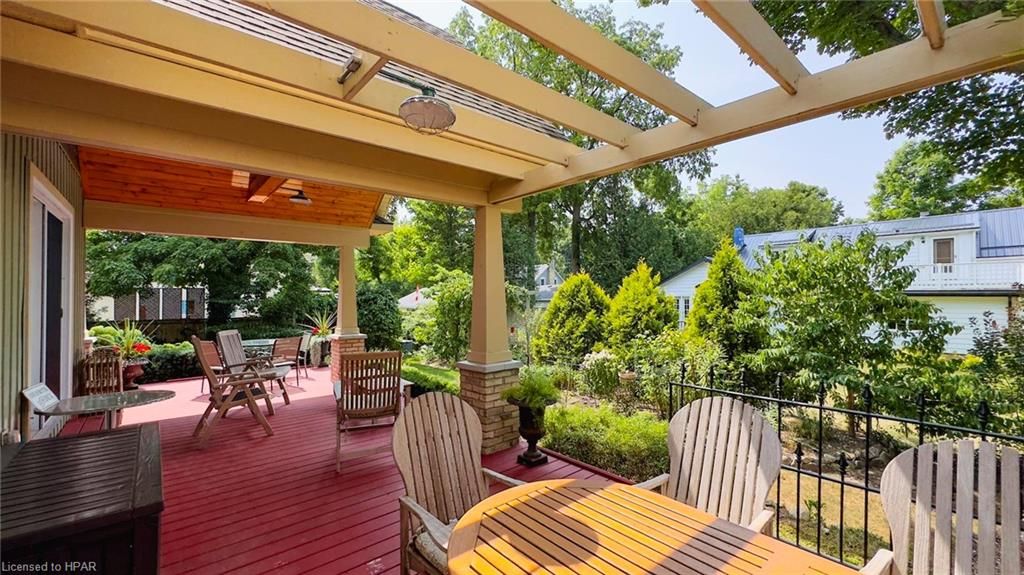 8 BAYFIELD Terrace Bluewater Ontario N0M 1G0