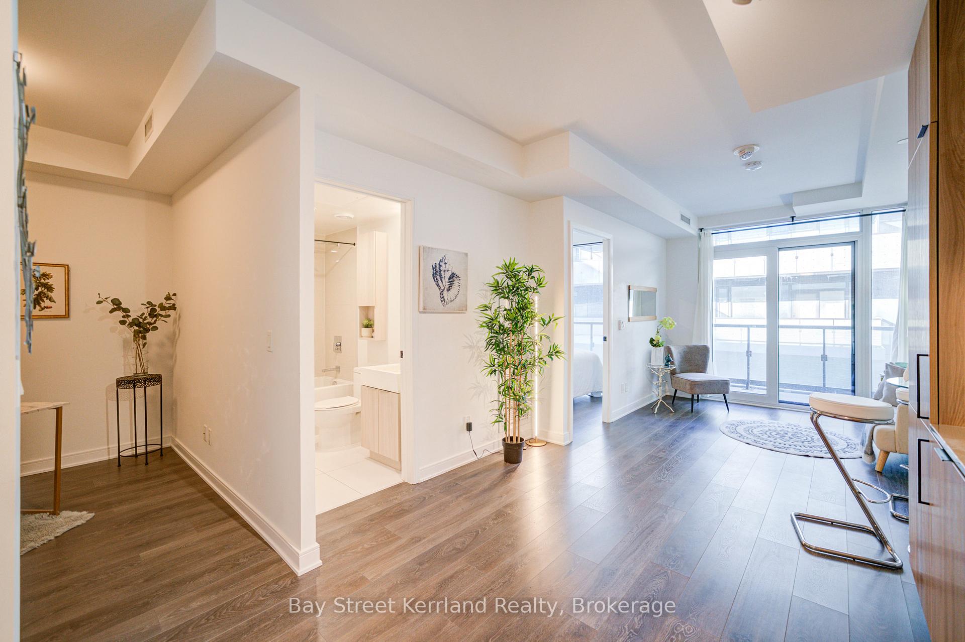 2 Bedrooms Condo at 35 Rolling Mills, Toronto For sale