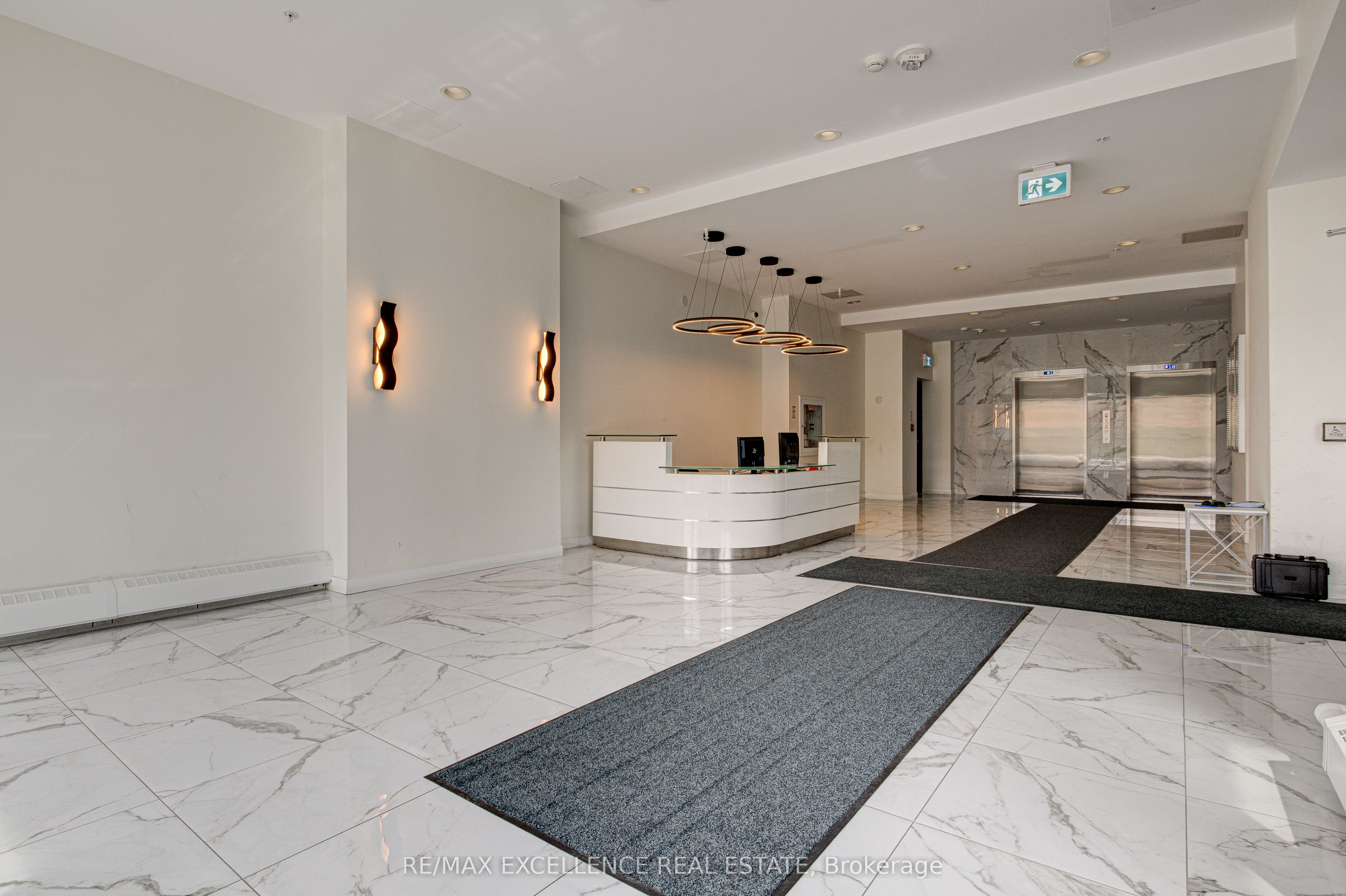 128 King Street N, #1402