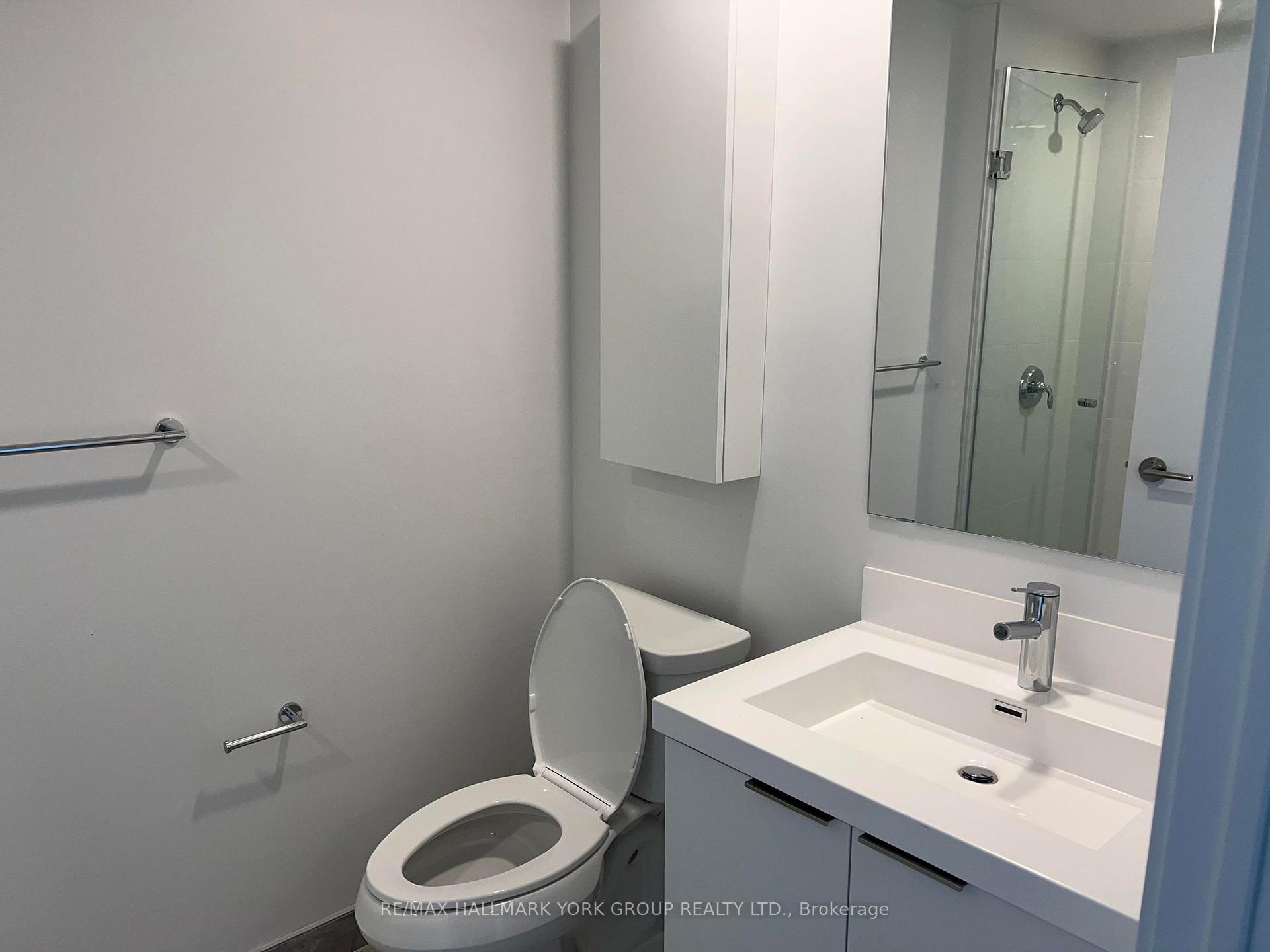 3 Bedrooms Condo at 20 O’Neill, Toronto For sale