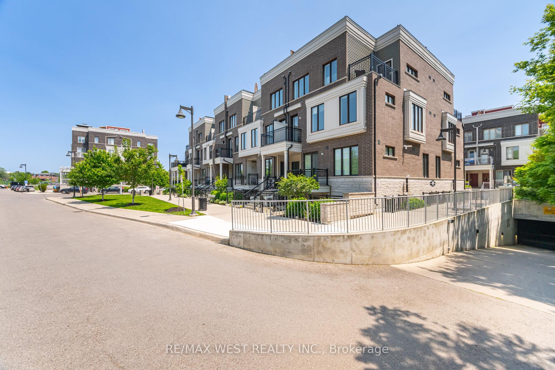 2 Bedrooms Condo at 150 Long Branch, Toronto For sale