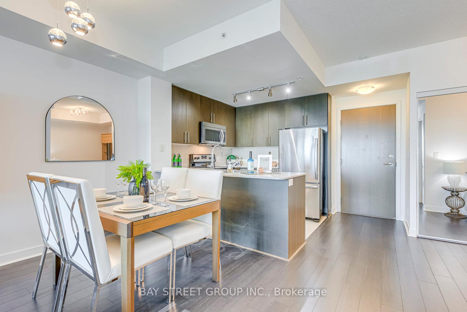 2 Bedrooms Condo at 3985 Grand Park, Mississauga For sale