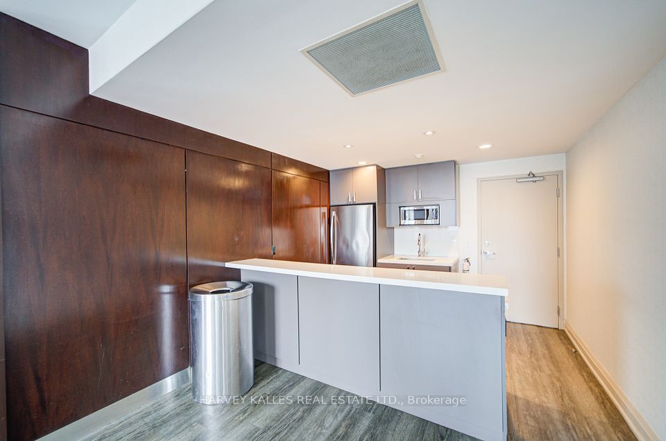 32 Kenaston Gardens TH103