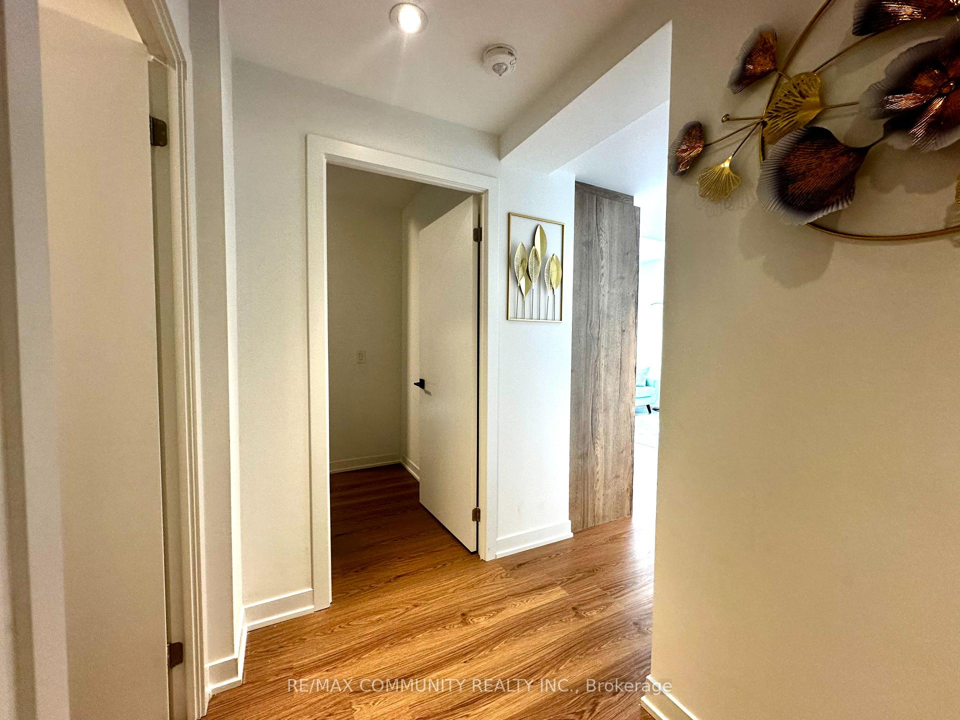 2 Bedrooms Condo at 319 Jarvis,  Toronto For sale