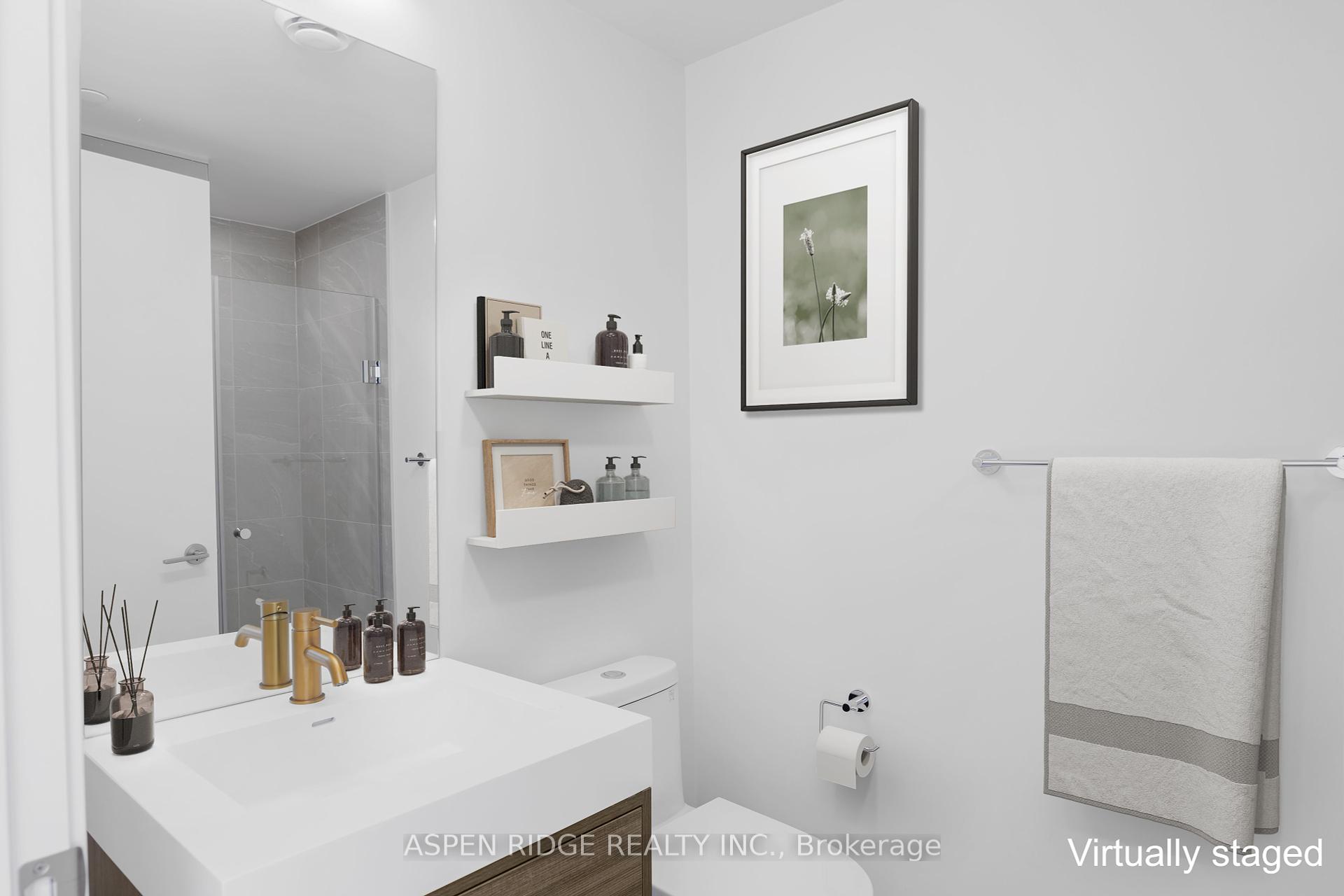 3 Bedrooms Condo at 9 Tecumseth,  Toronto For sale