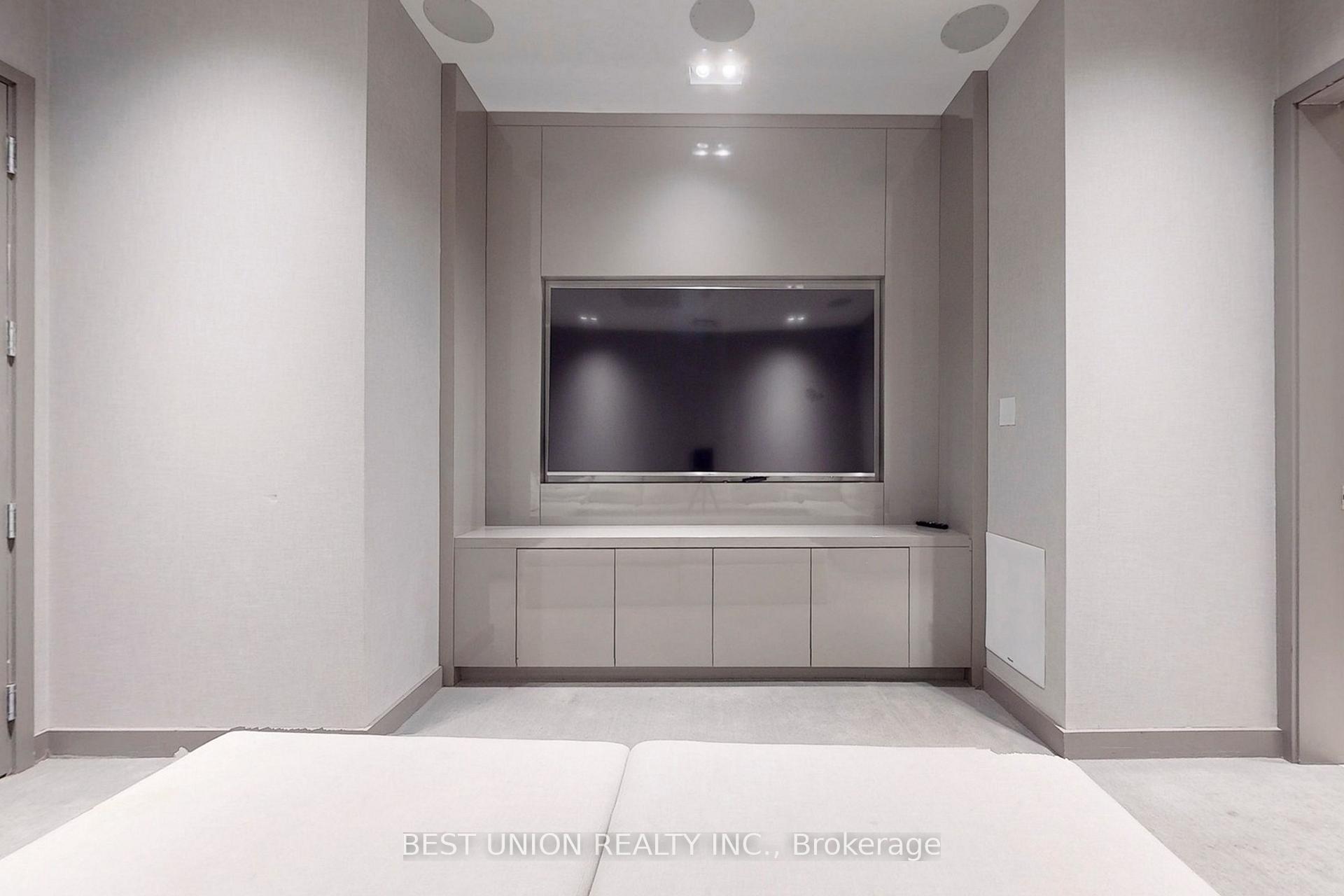 2 Bedrooms Condo at 251 Jarvis, Toronto For sale