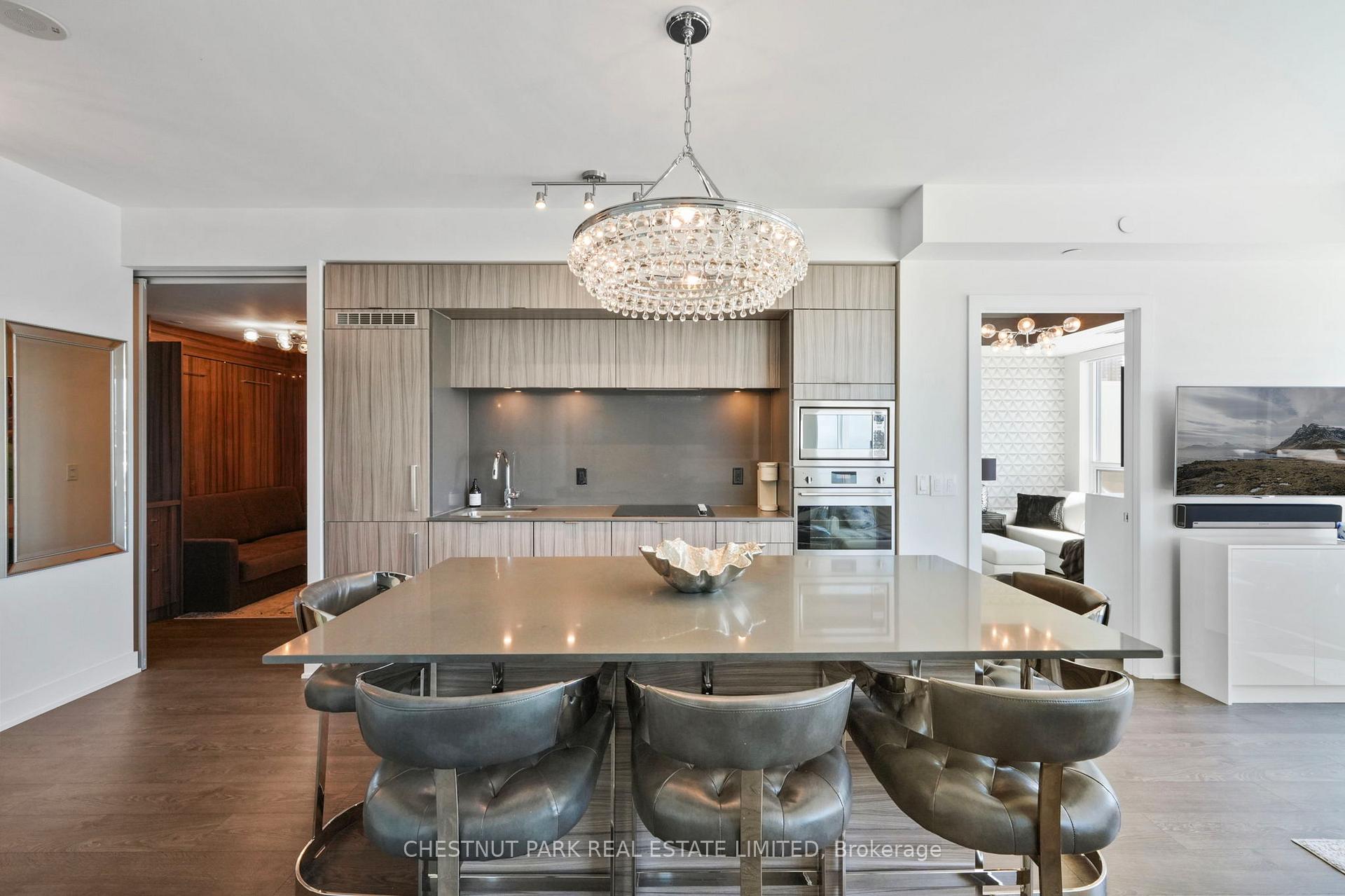 3 Bedrooms Condo at 38 Cameron, Toronto For sale