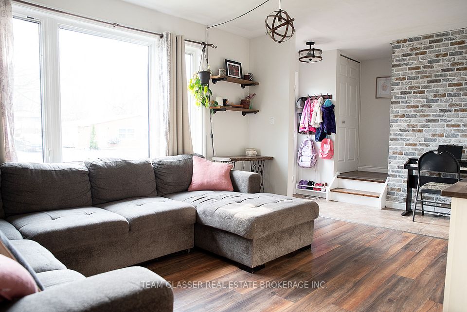 28 PARKVIEW