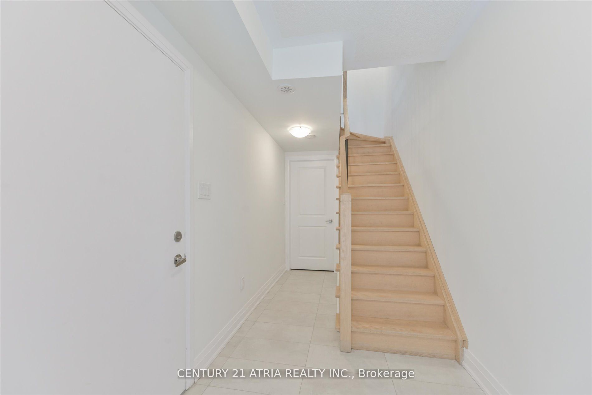 106 Clippers Crescent