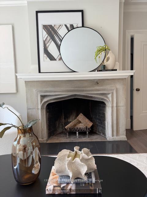 2 Bedrooms Condo at 93 Douglas, Toronto For sale