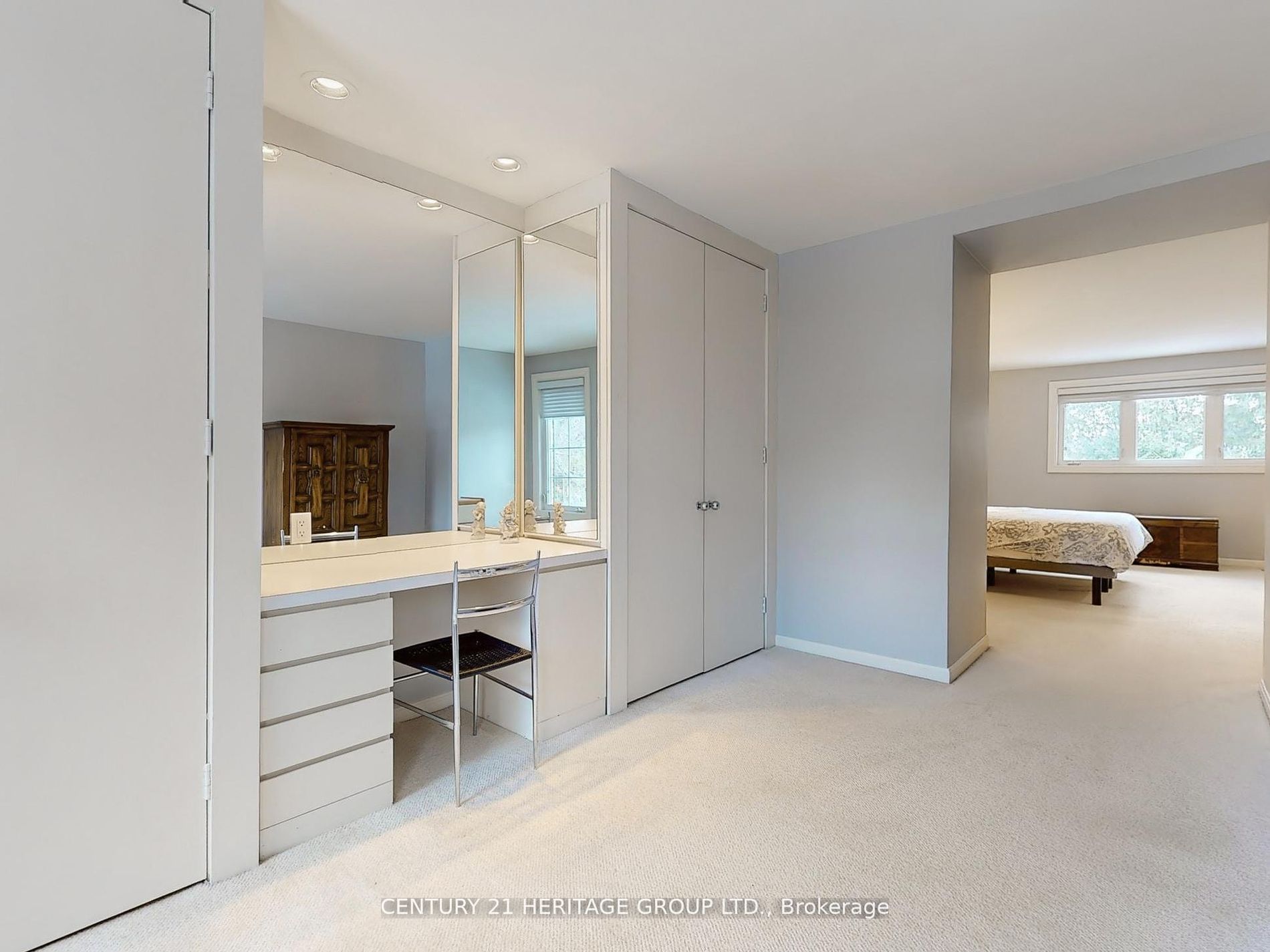 35 Forest Park Crescent
