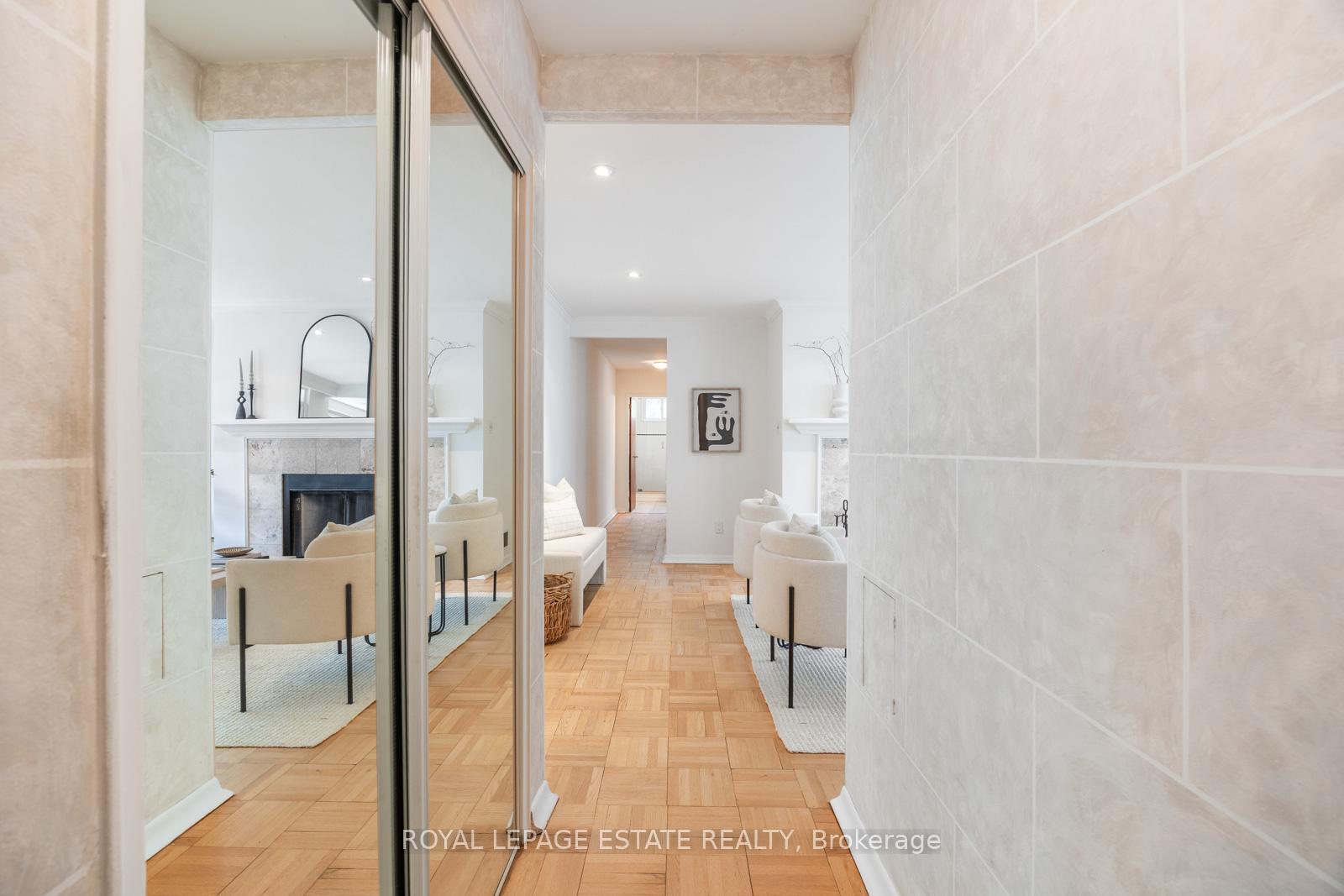 2 Bedrooms Co-op at 21 Benlamond, Toronto For sale