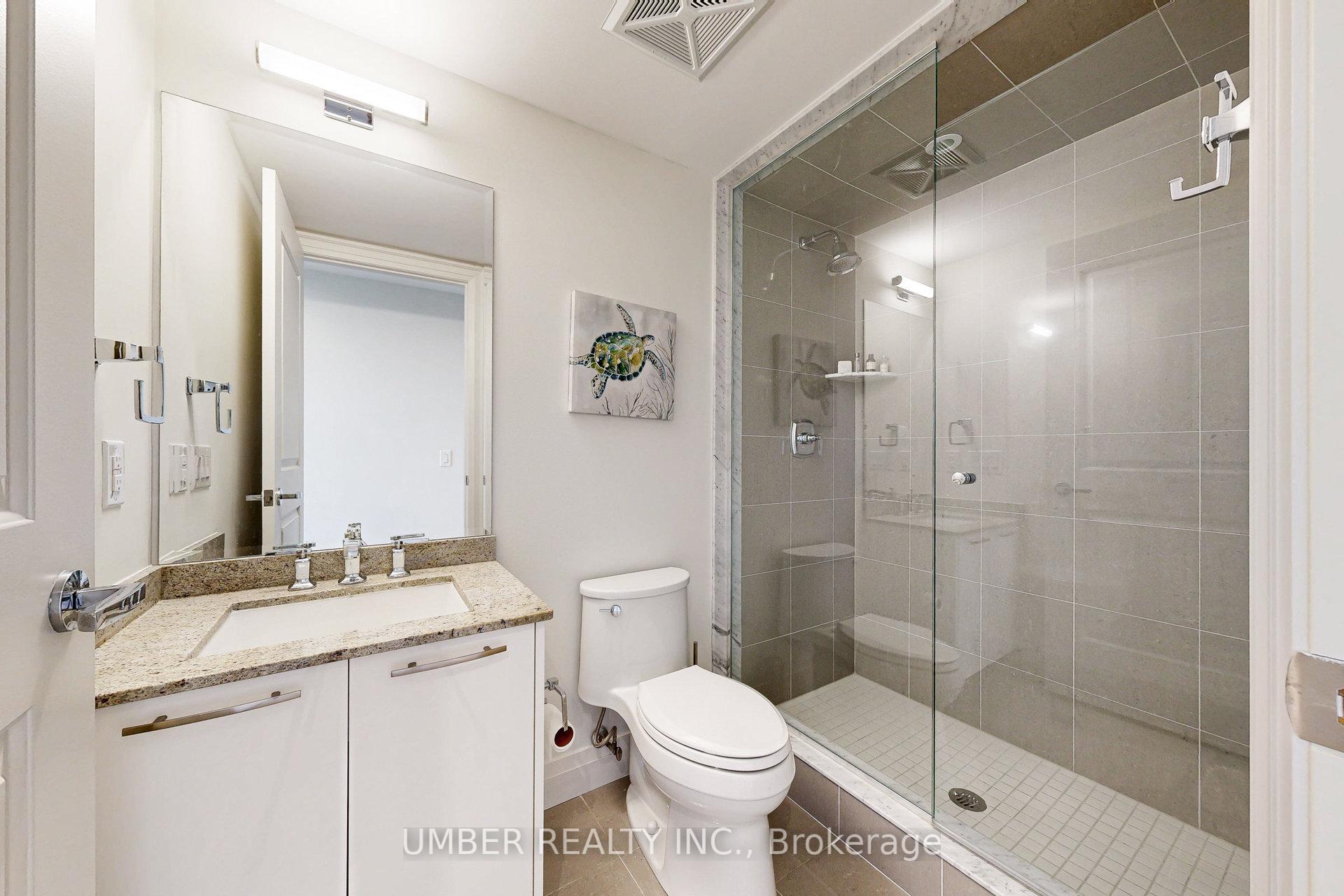 2 Bedrooms Condo at 11 Bronte, Oakville For sale