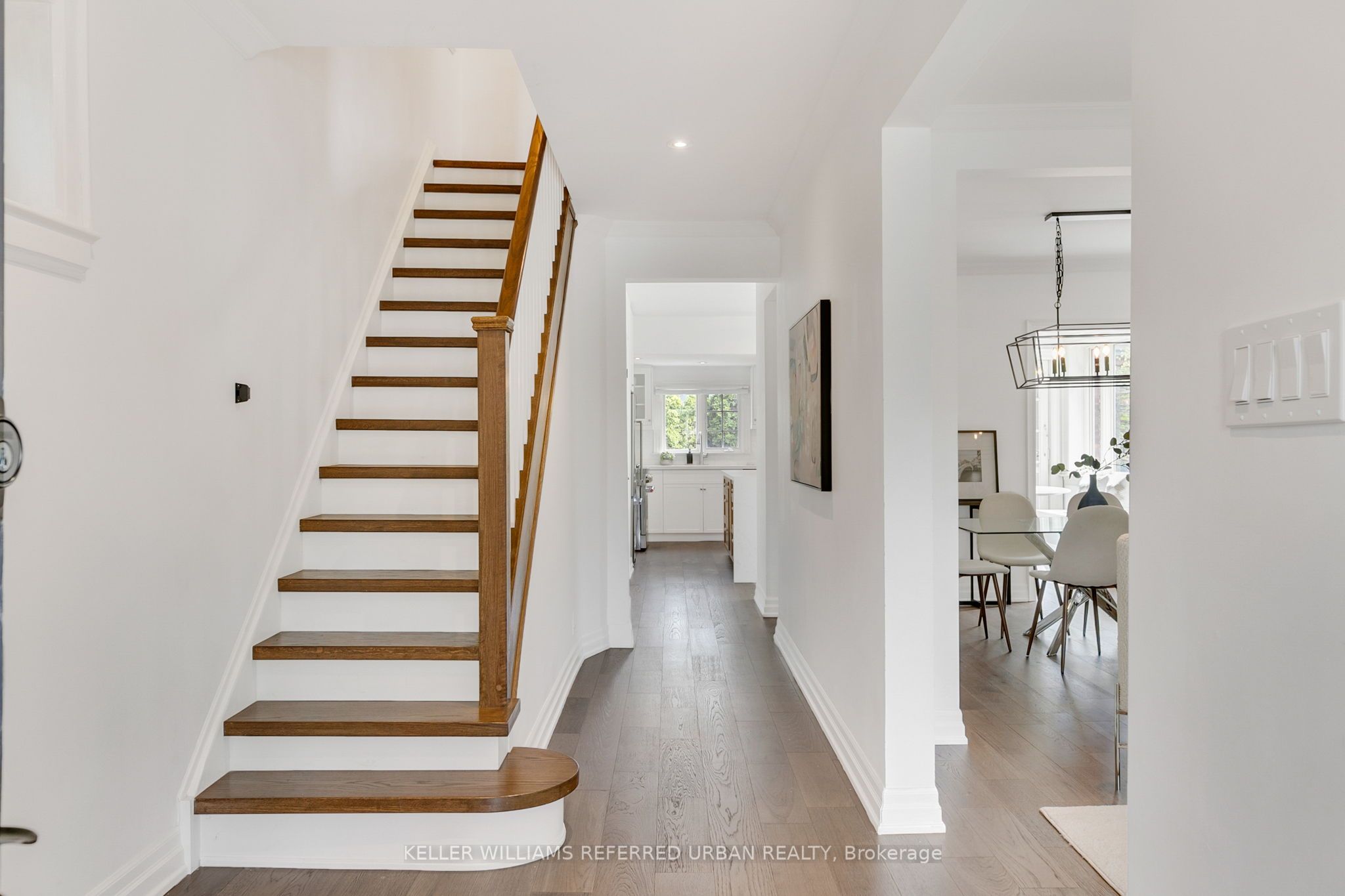 21 Donegall Drive, Toronto, ON M4G 3G6
