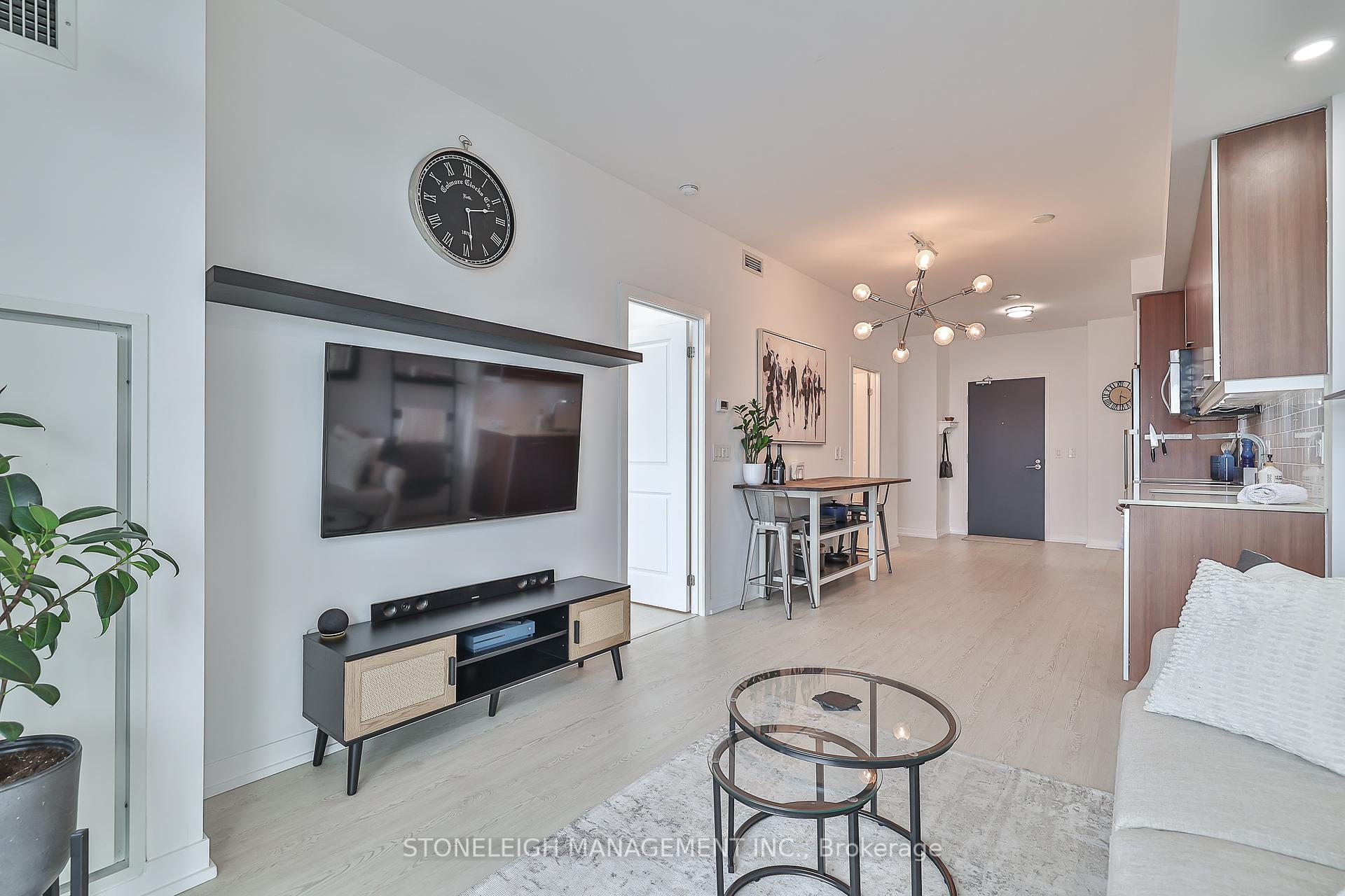 2 Bedrooms Condo at 105 George,  Toronto For sale