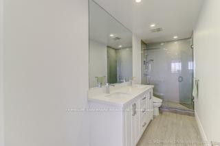 2 Bedrooms Condo at 175 Bamburgh, Toronto For sale