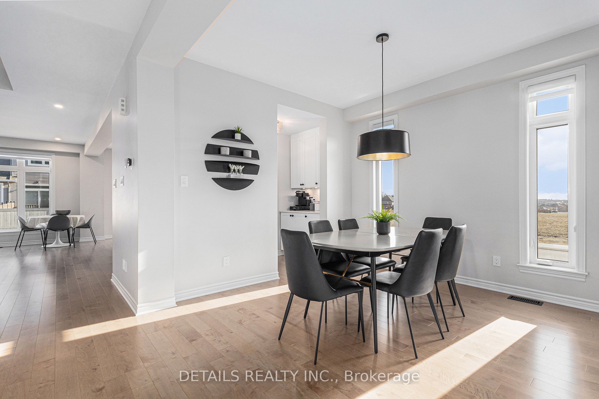 480 Famille Laporte Avenue, Orleans - Cumberland and Area 1110 - Camelot