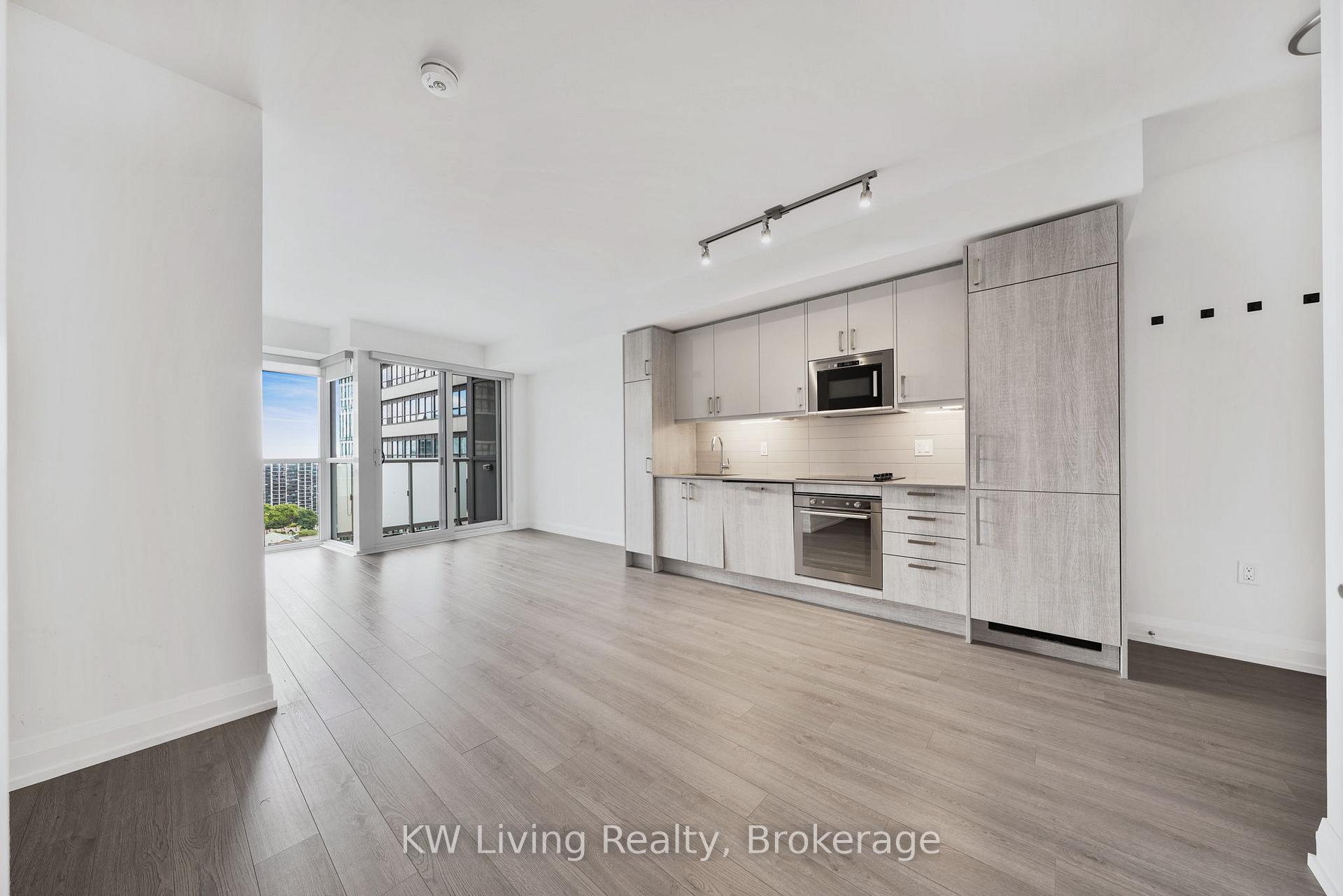 2 Bedrooms Condo at 77 Mutual,  Toronto For sale