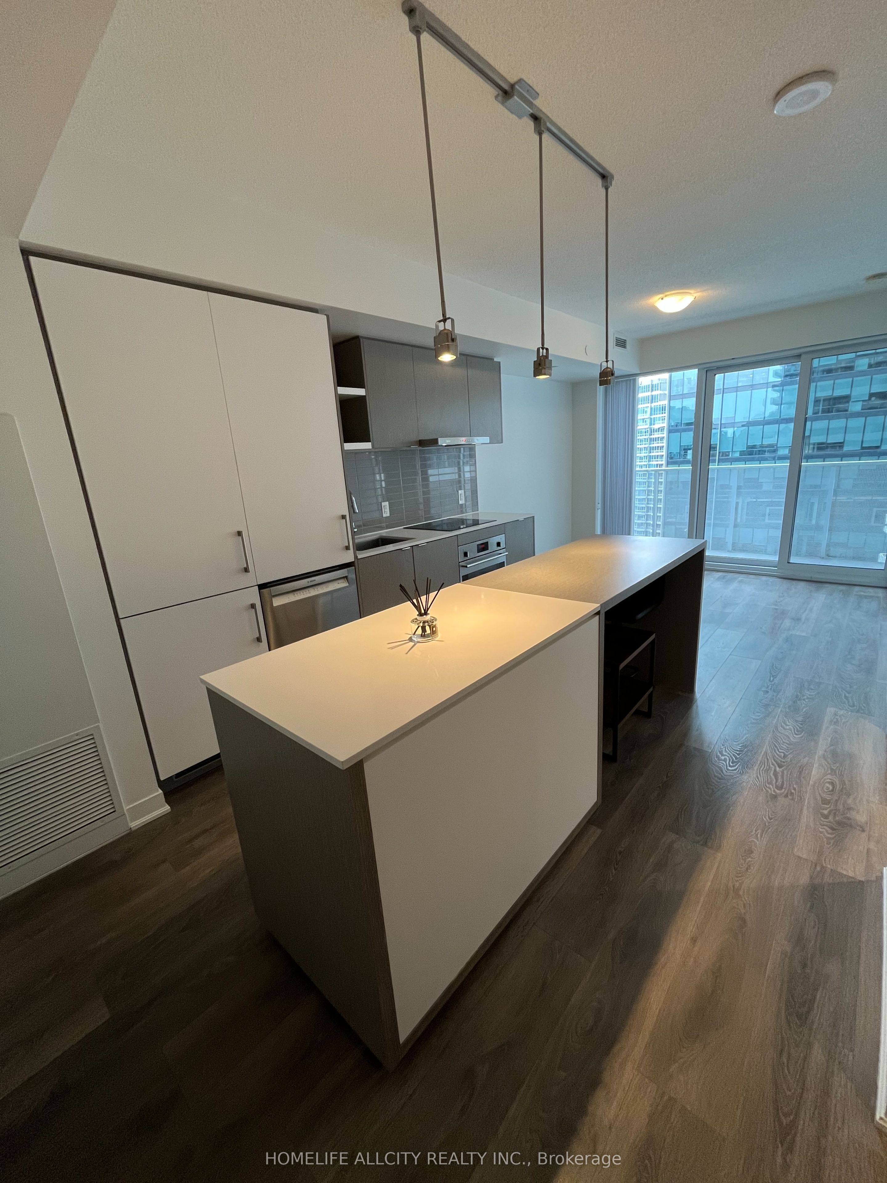 88 Harbour Street, #3201