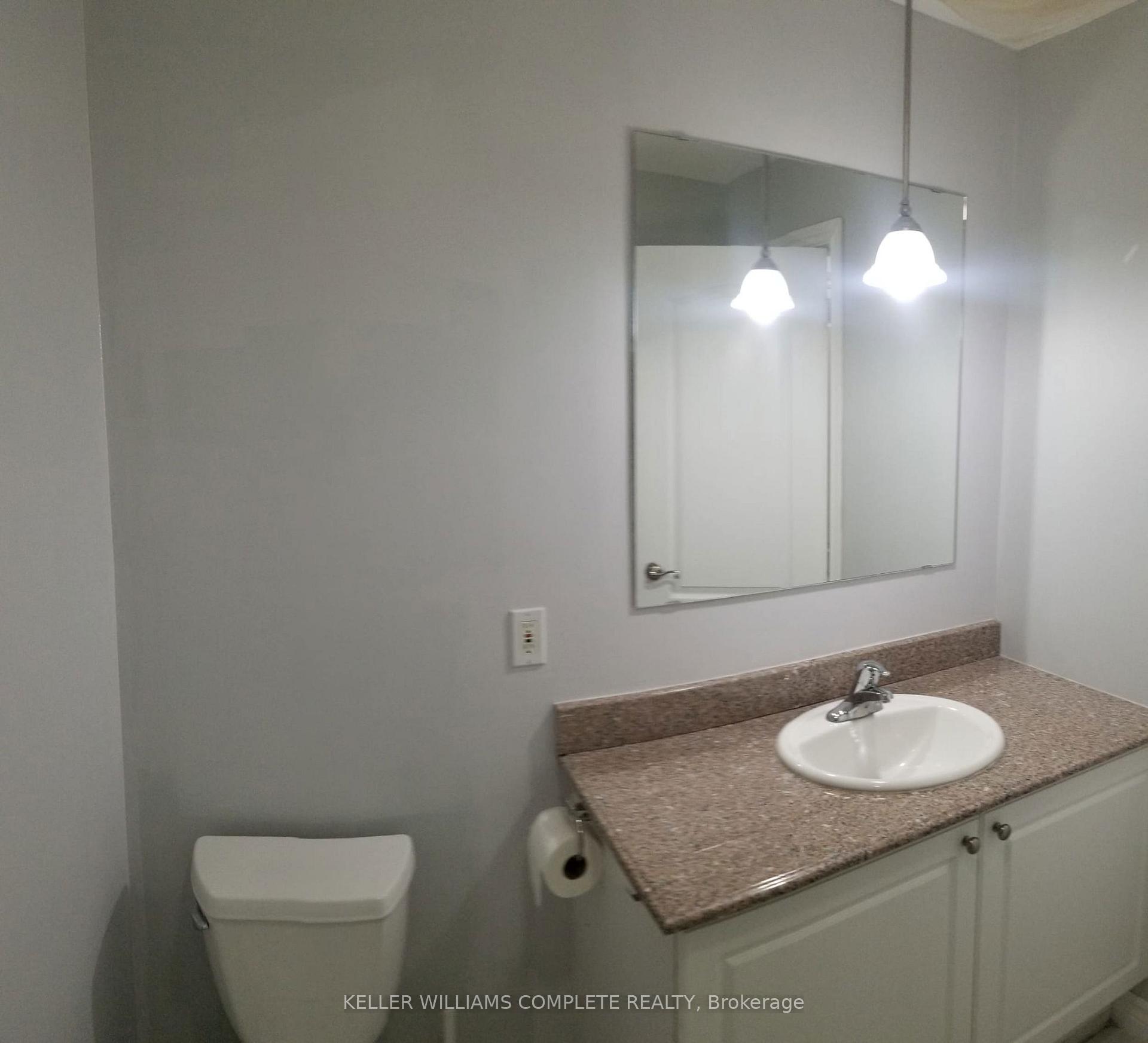 2 Bedrooms Condo at 135 James, Hamilton For sale