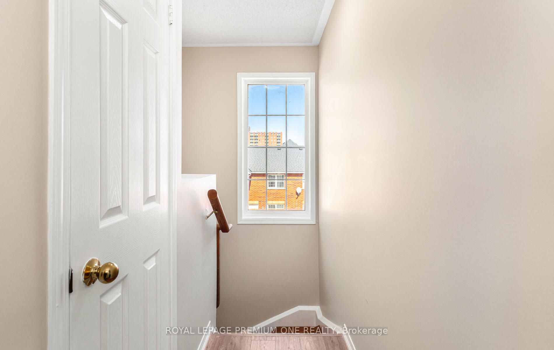 6860 MeadowvaleTownCentre Circle, #23
