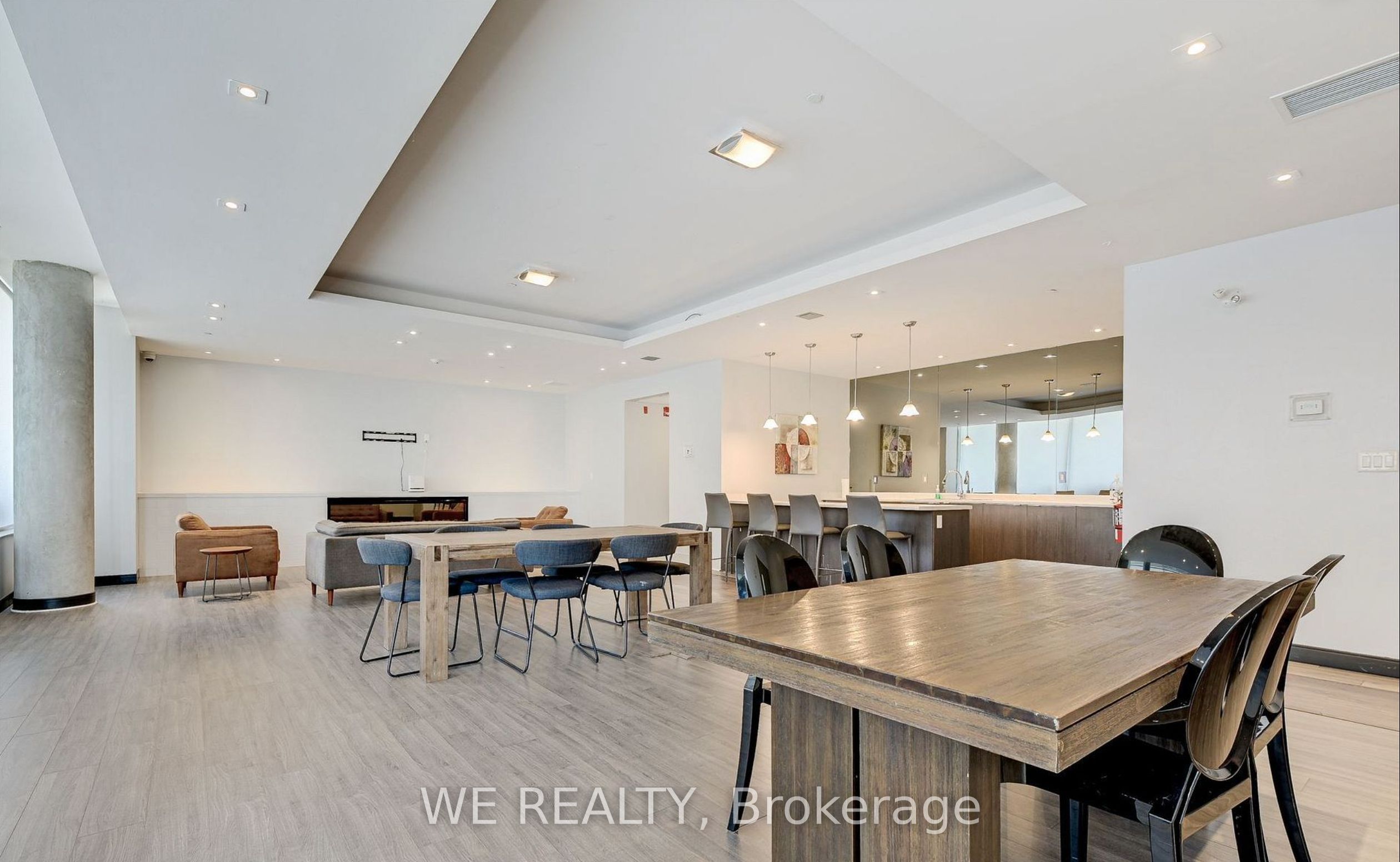 3560 ST CLAIR Avenue E, #224