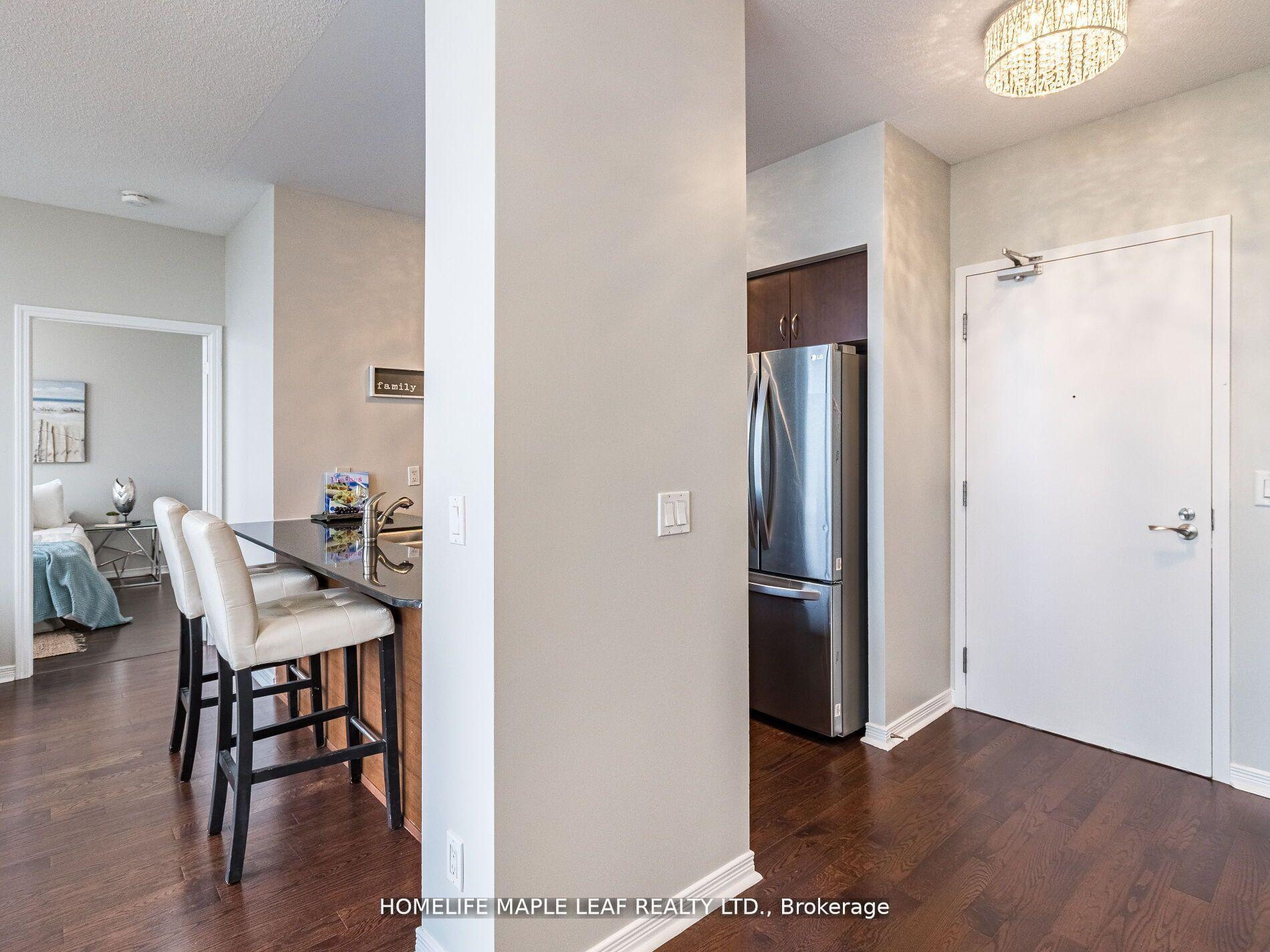 2 Bedrooms Condo at 2240 Lakeshore, Toronto For sale