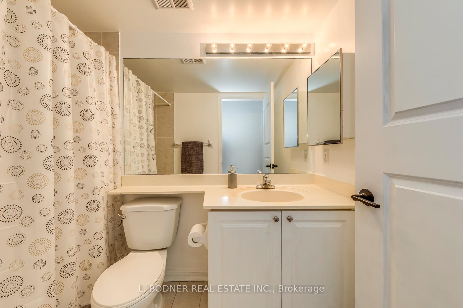 1 Bedroom Condo at 70 Douro, Toronto For sale
