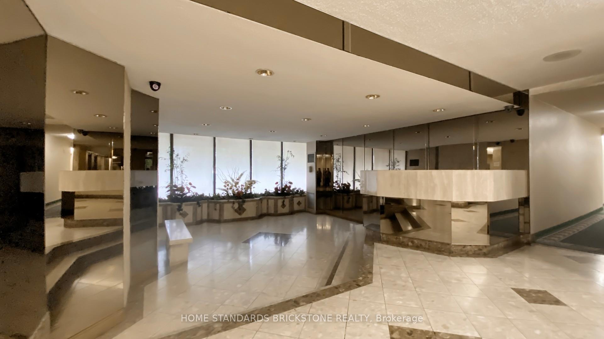 3 Bedrooms Condo at 205 Hilda, Toronto For sale