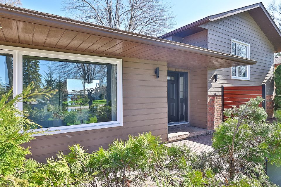 112 Bayshore