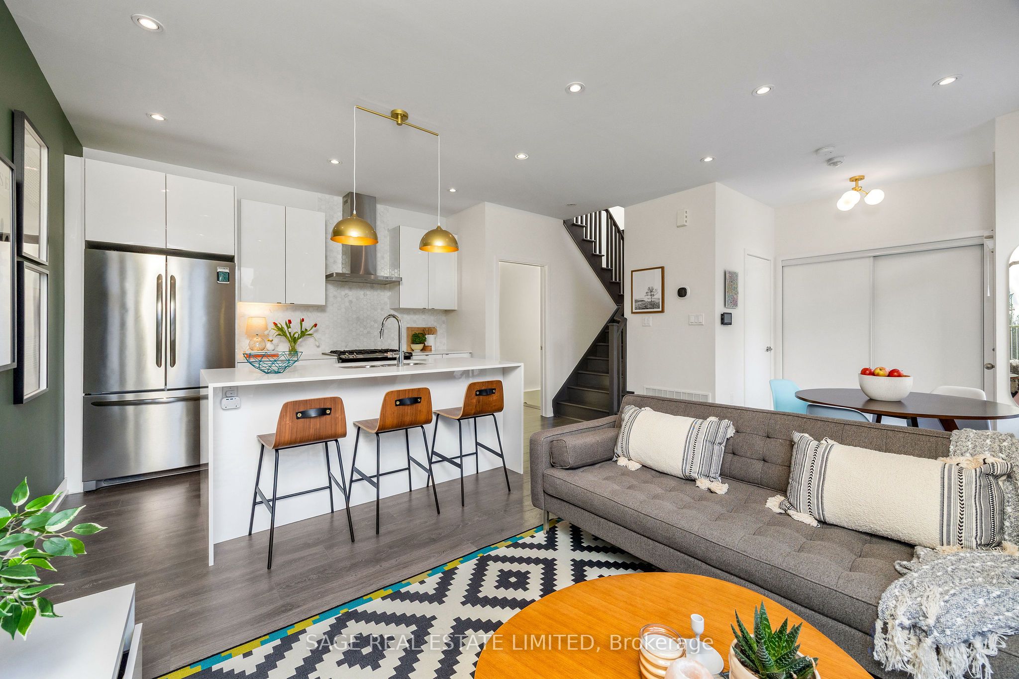 #TH4 - 39 Florence Street, Toronto, ON M6K 0C5