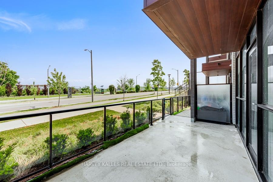 4 Bedrooms Condo at 60 George Butchart, Toronto For sale