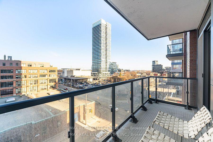 2 Bedrooms Condo at 130 River, Toronto For sale