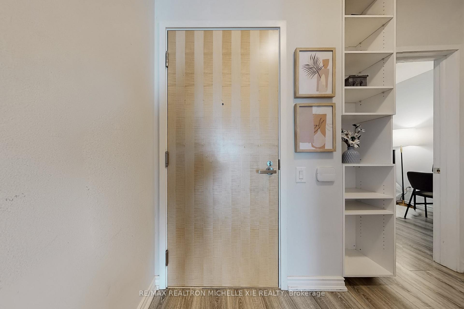 2 Bedrooms Condo at 45 Charles, Toronto For sale