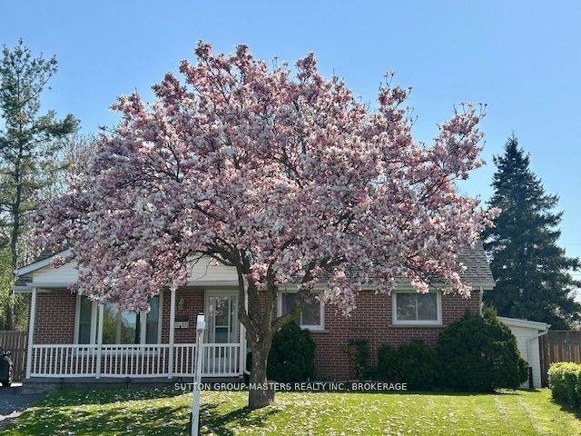 146 Harvard Place, Loyalist, ON K7N 1J6