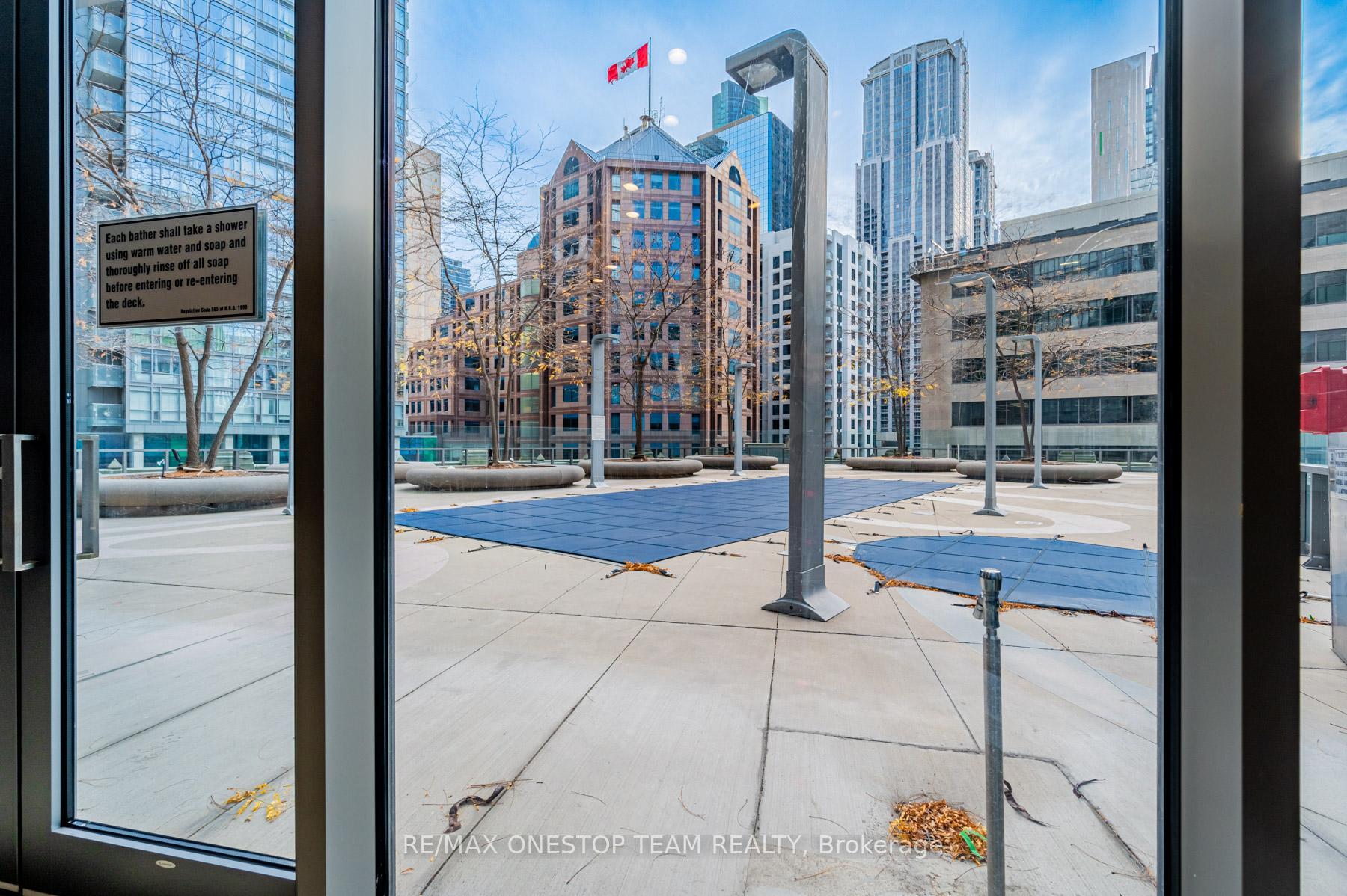 4 Bedrooms Condo at 832 Bay, Toronto For sale