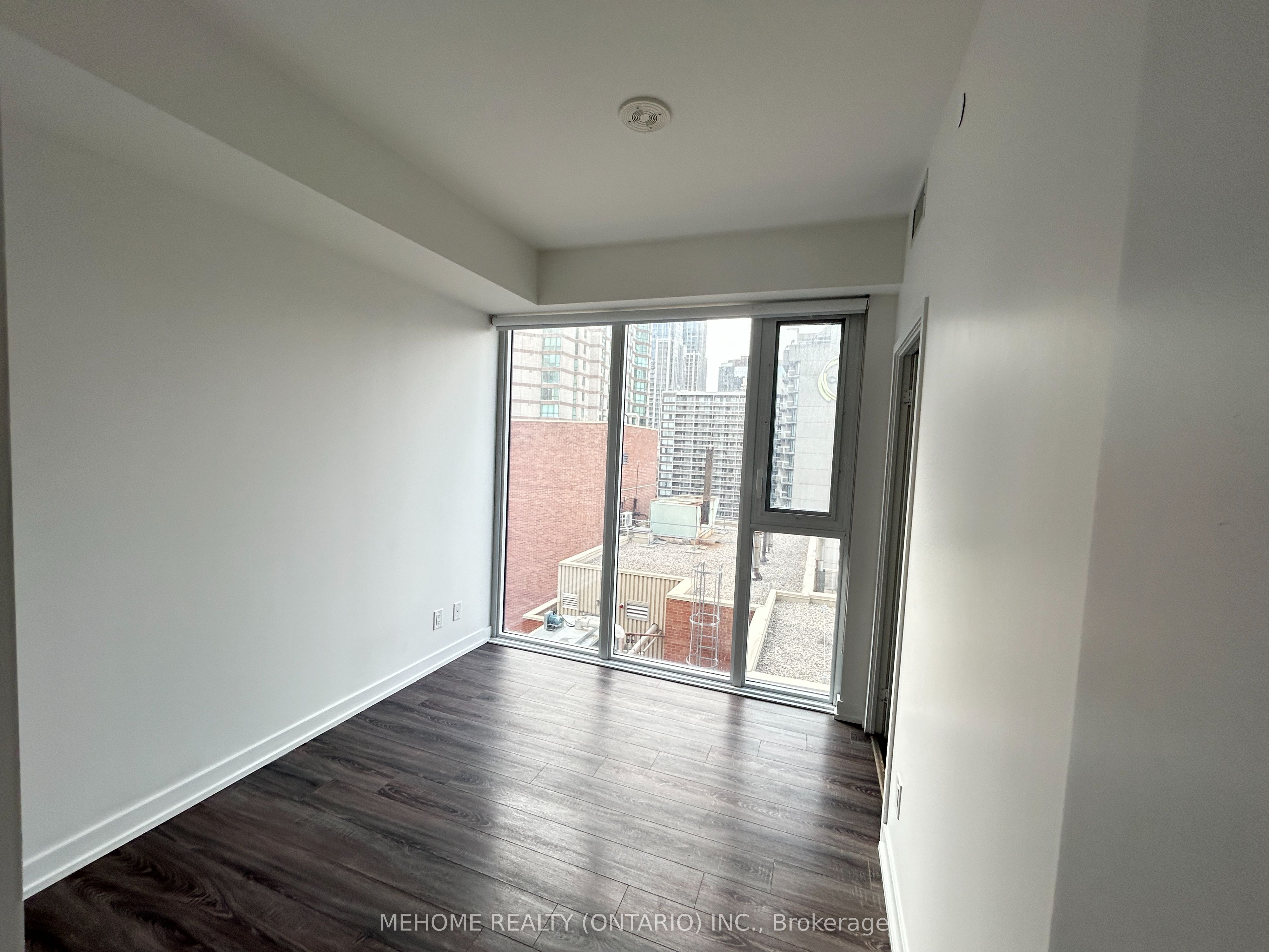 20 Edward Street, #1616