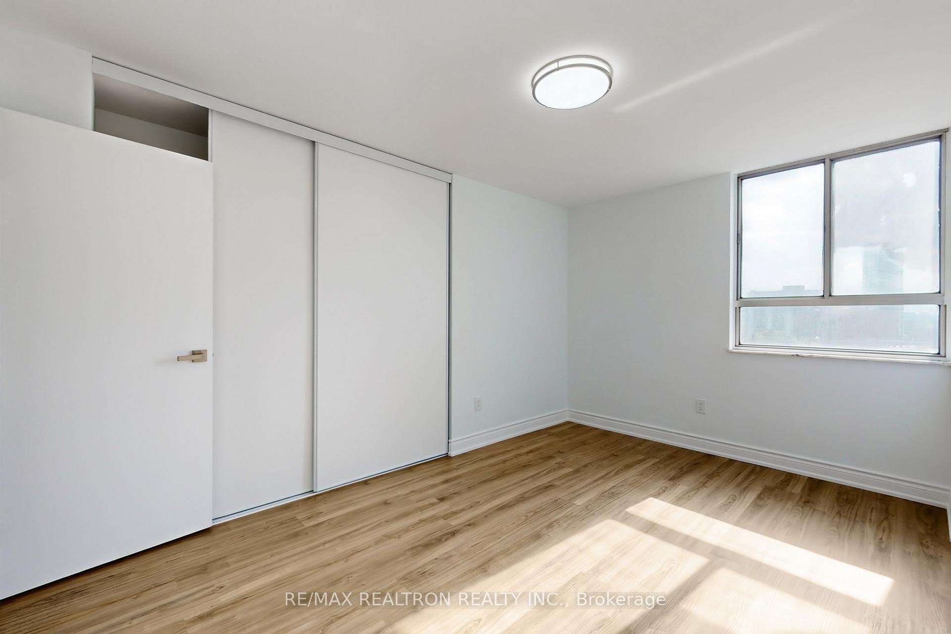 3 Bedrooms Condo at 1 Massey, Toronto For sale