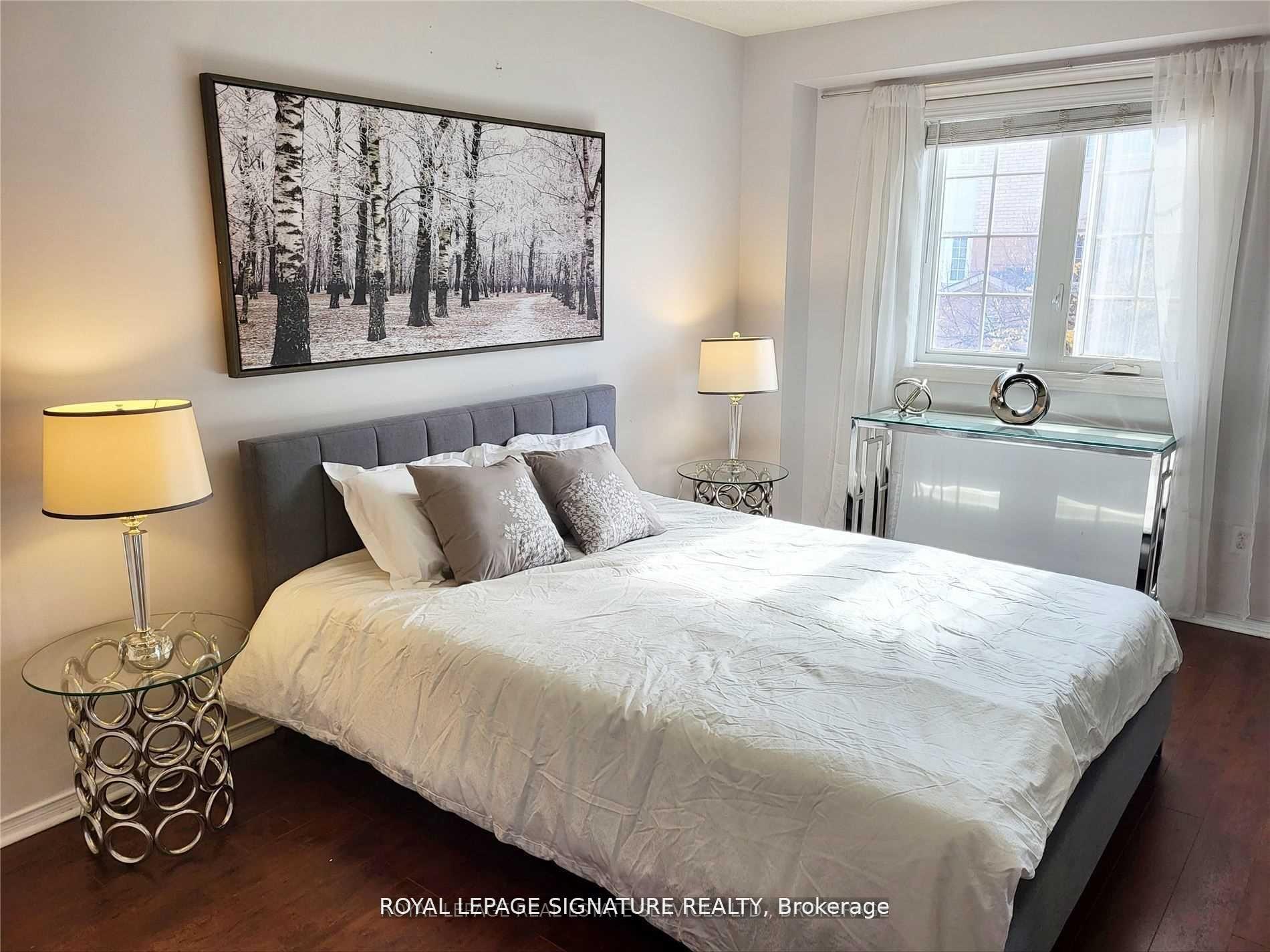 3 Bedrooms Condo at 6950 Tenth, Mississauga For sale