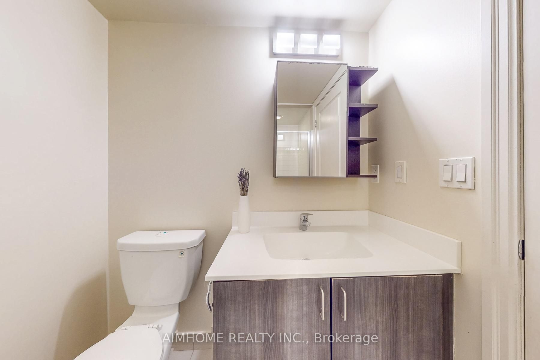 8110 Birchmount Road, #1004
