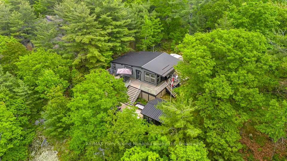109 Healey Lake