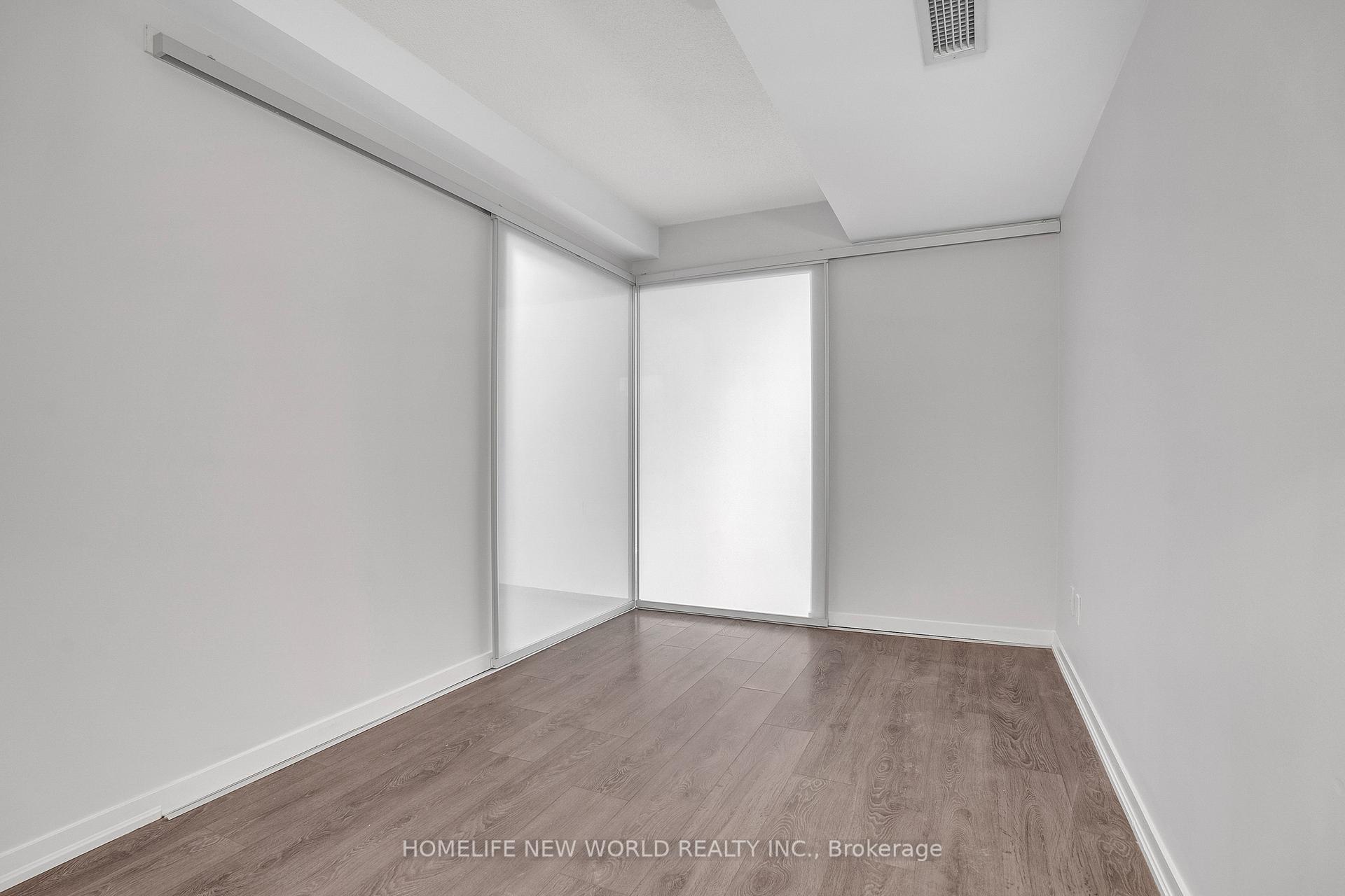 2 Bedrooms Condo at 68 Abell, Toronto For sale