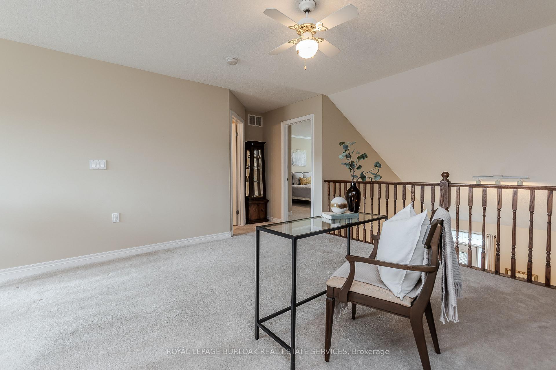 3 Bedrooms Condo at 2125 Itabashi, Burlington For sale